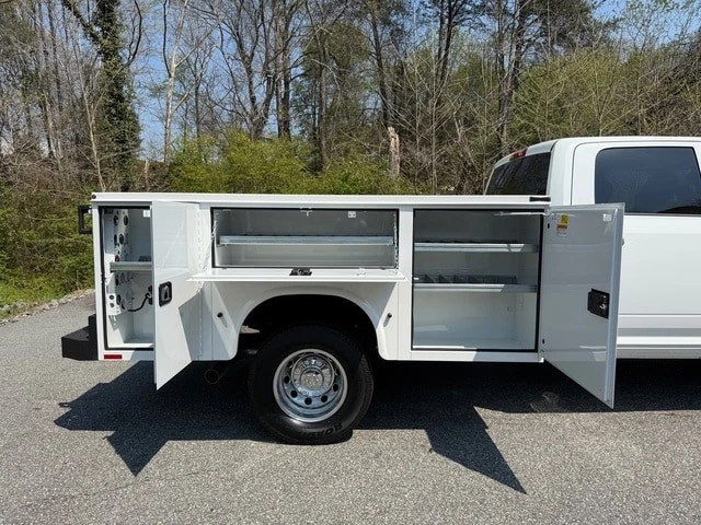 2026 Ram 3500 - Image 7 of 28