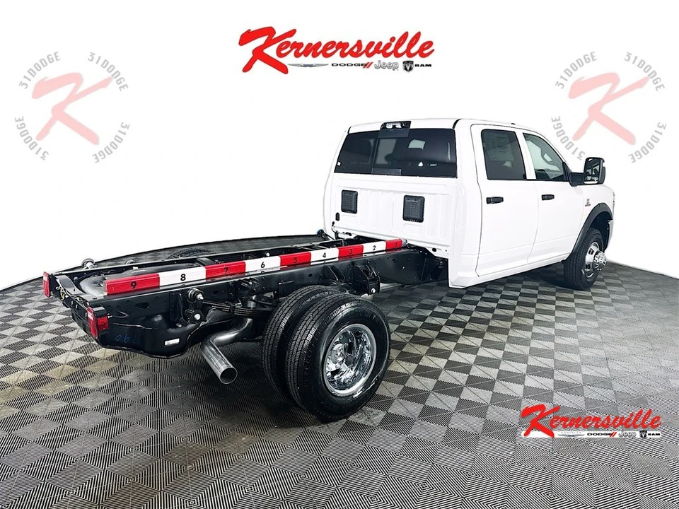 2026 Ram 3500 - Image 7 of 20
