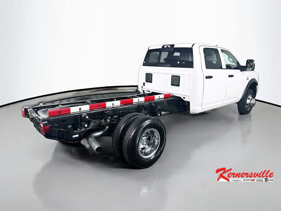 2026 Ram 3500 - Image 7 of 20