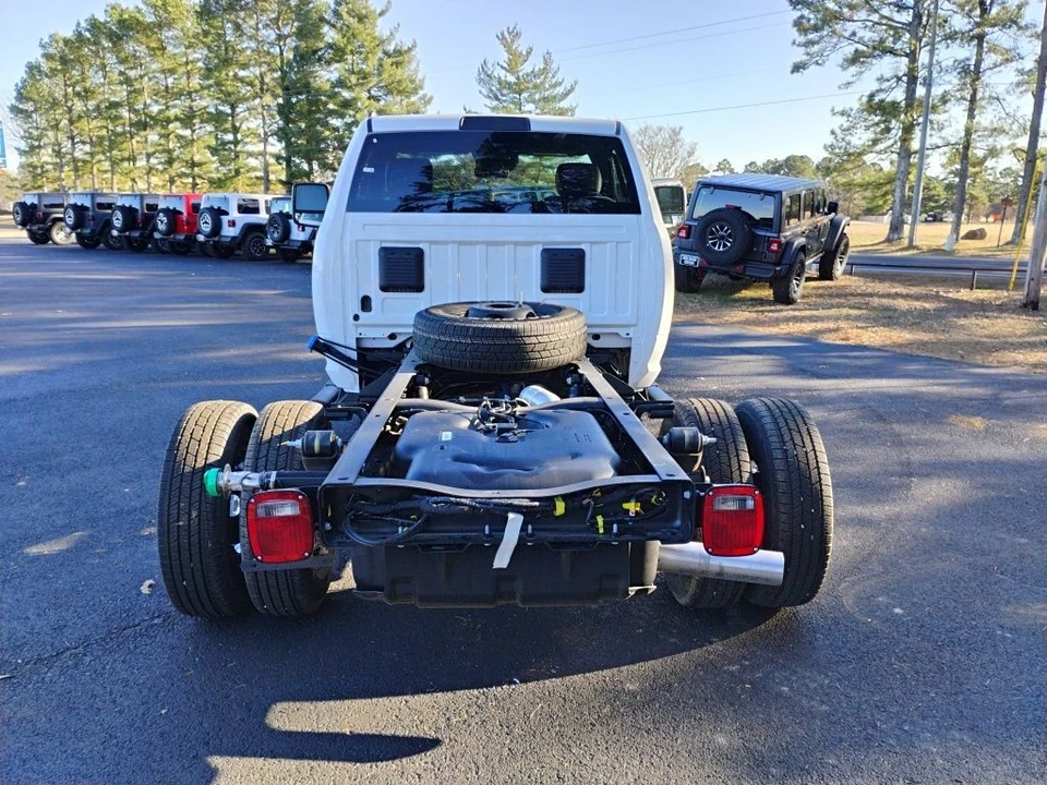 2026 Ram 3500 - Image 6 of 12