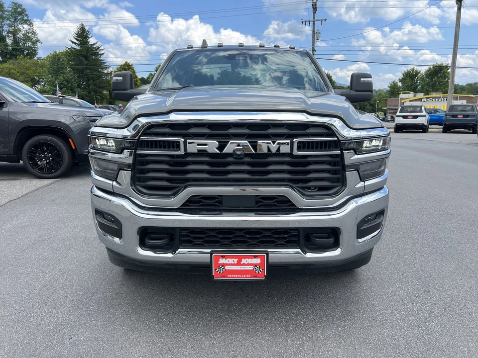 2026 Ram 3500 - Image 5 of 27