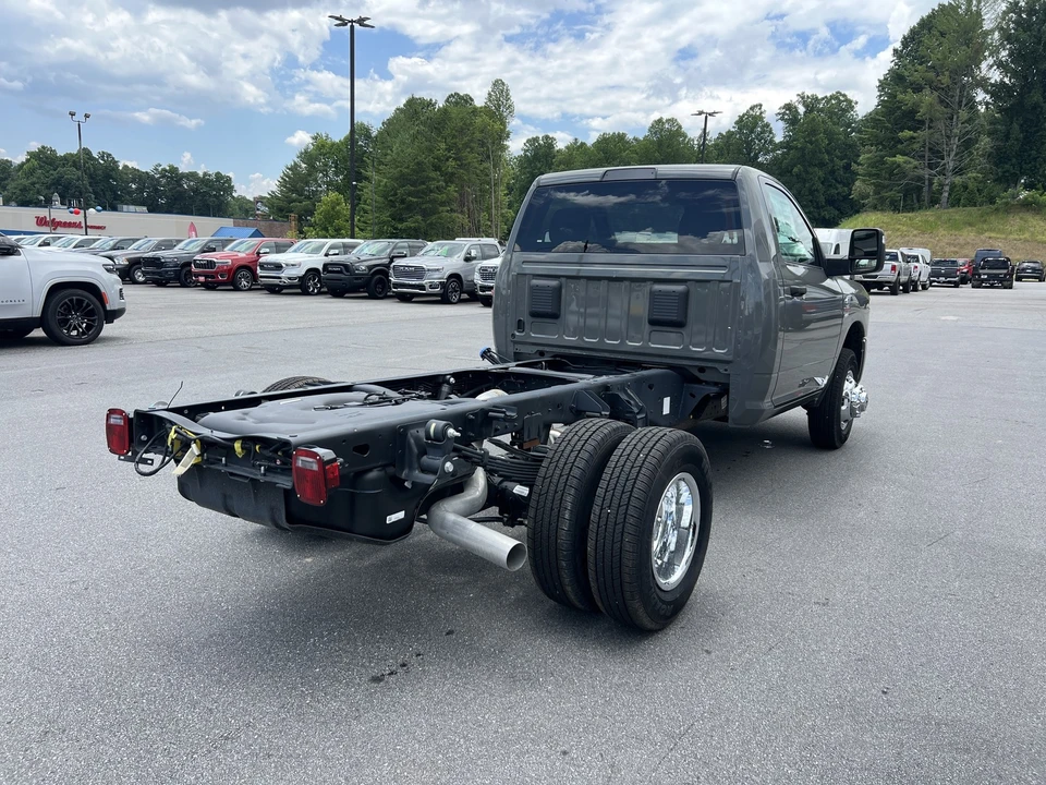 2026 Ram 3500 - Image 3 of 27