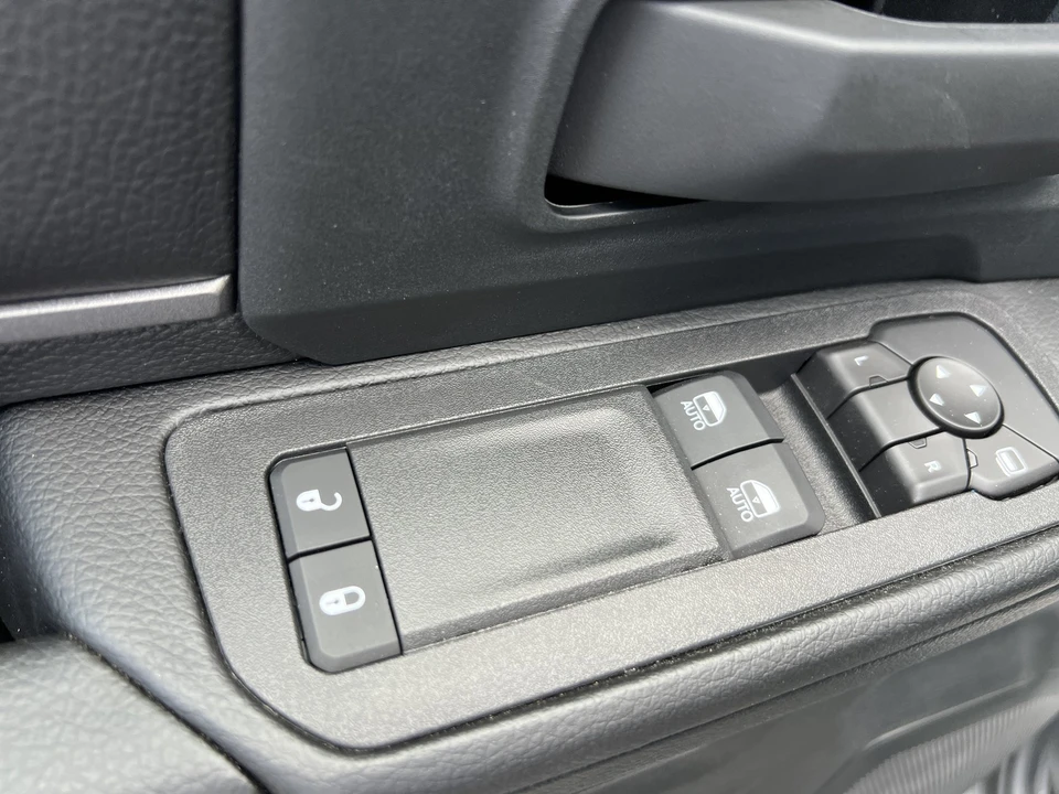 2026 Ram 3500 - Image 11 of 27