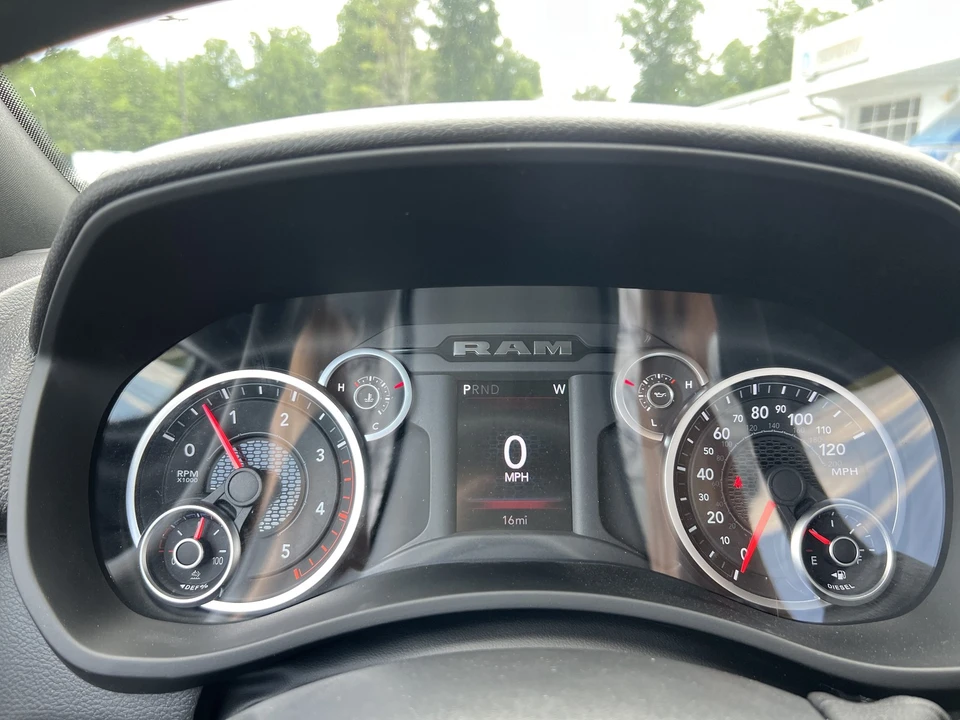 2026 Ram 3500 - Image 23 of 27