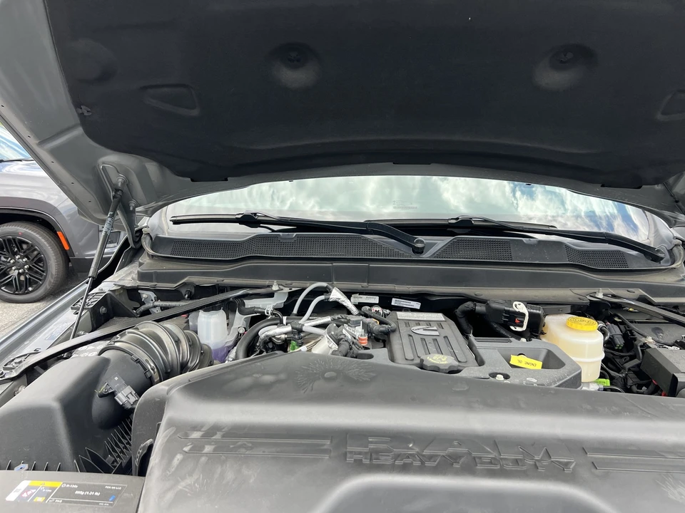 2026 Ram 3500 - Image 24 of 27