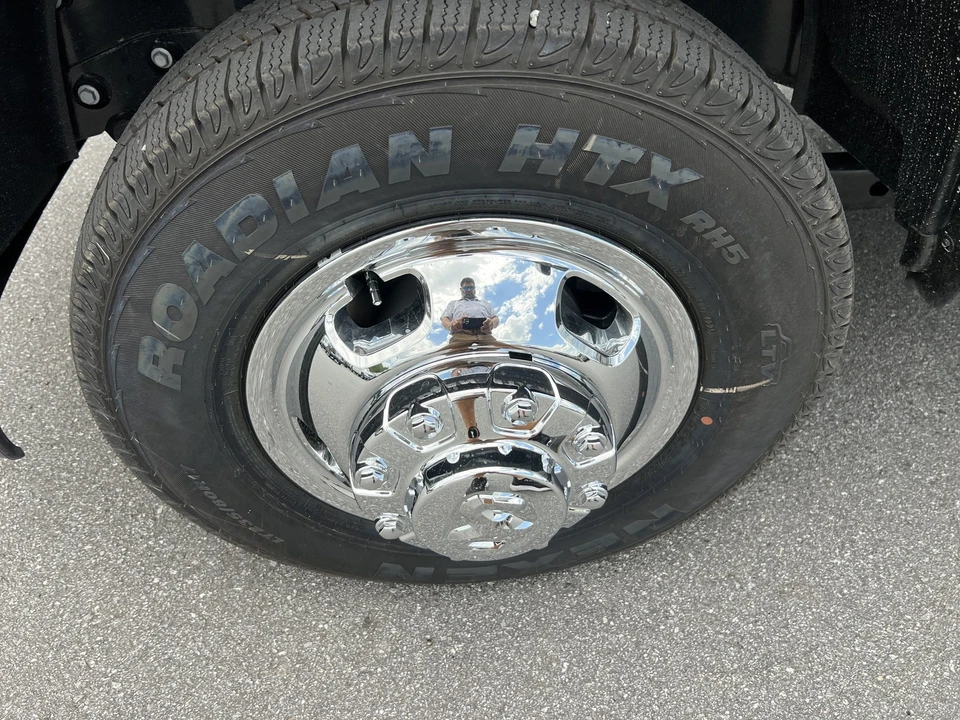 2026 Ram 3500 - Image 9 of 27