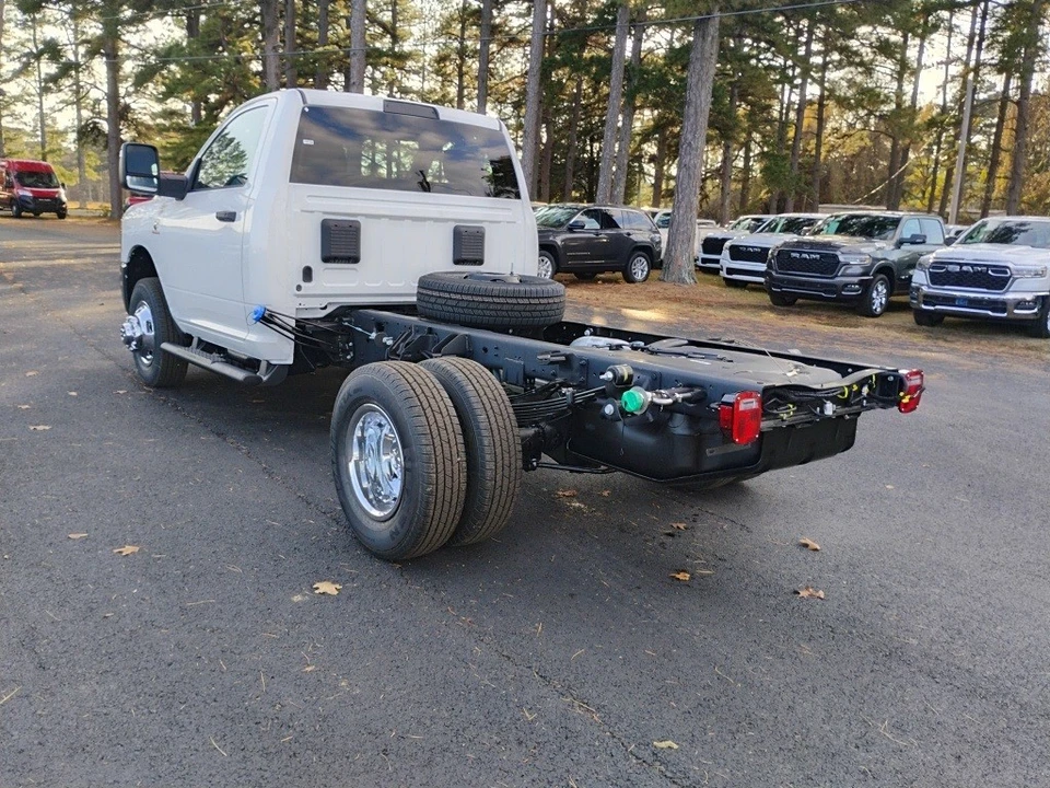 2026 Ram 3500 - Image 7 of 12