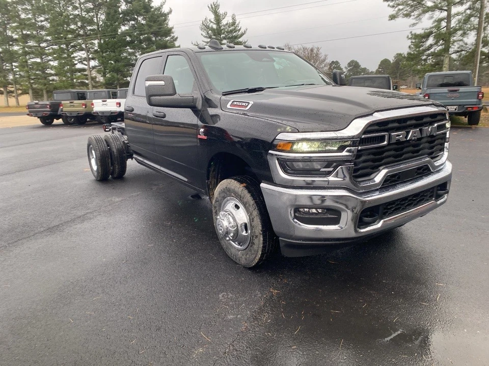 2026 Ram 3500 - Image 3 of 12