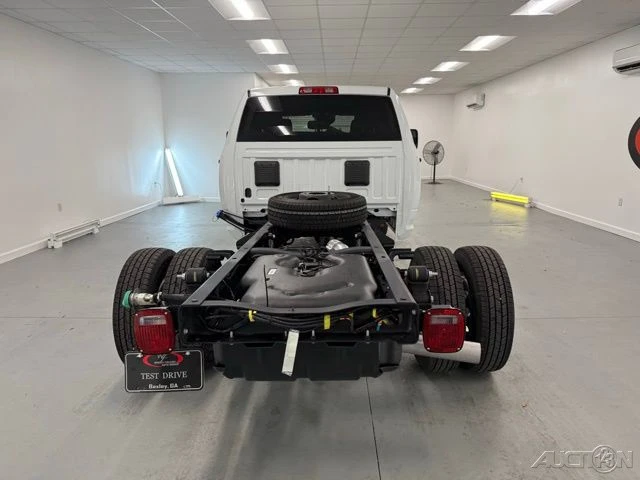 2026 Ram 3500 - Image 8 of 12