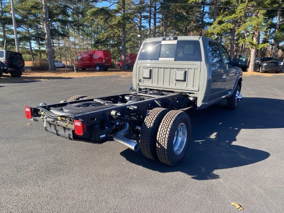 2026 Ram 3500 - Image 5 of 12