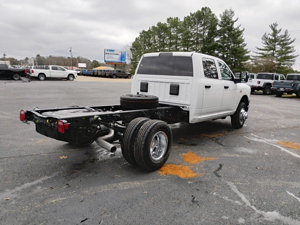 2026 Ram 3500 - Image 5 of 12