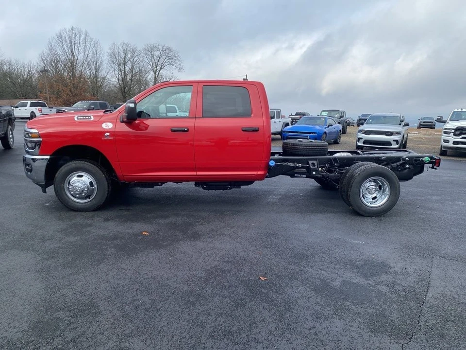 2026 Ram 3500 - Image 8 of 12