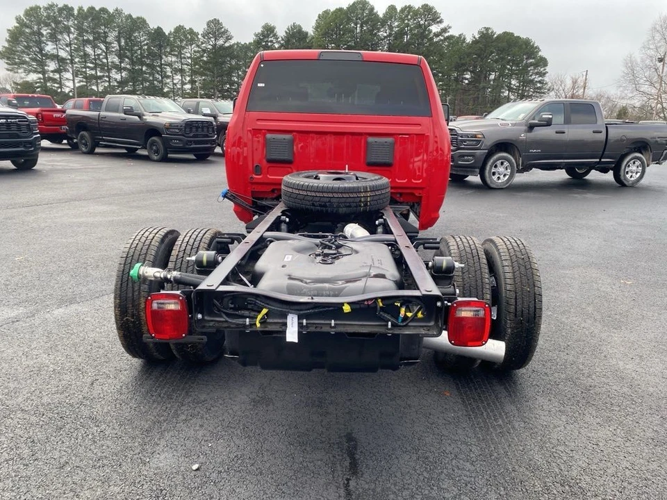 2026 Ram 3500 - Image 6 of 12