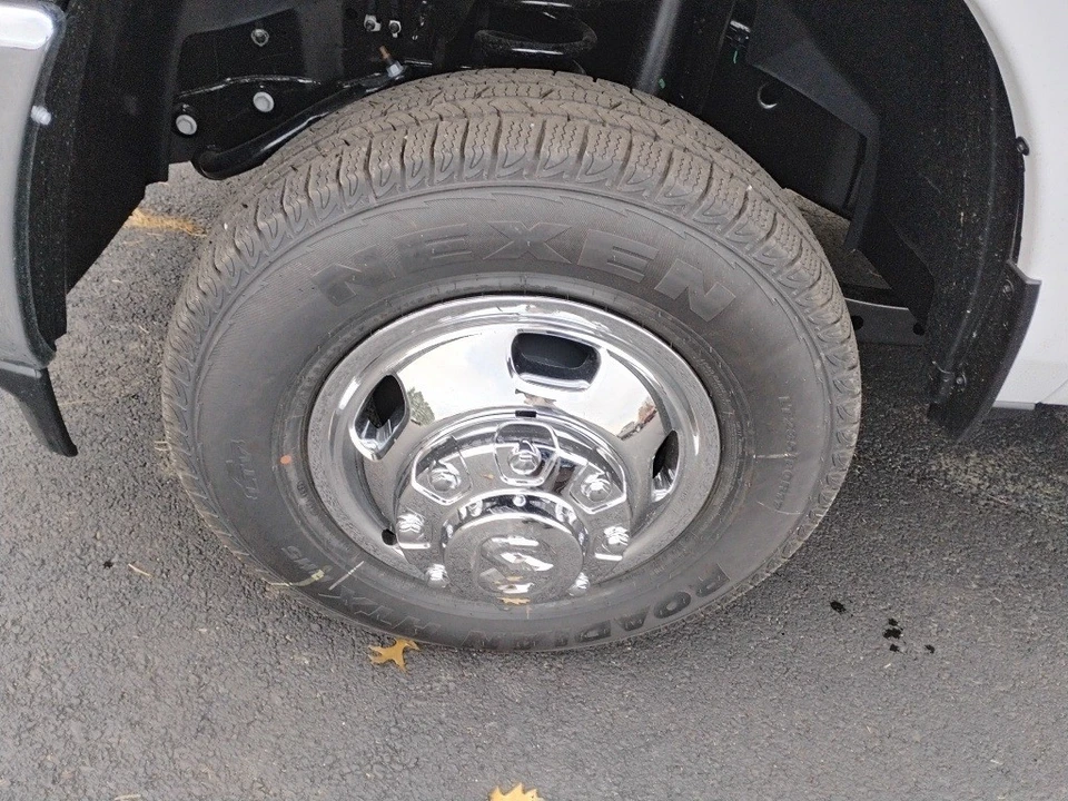 2026 Ram 3500 - Image 9 of 12