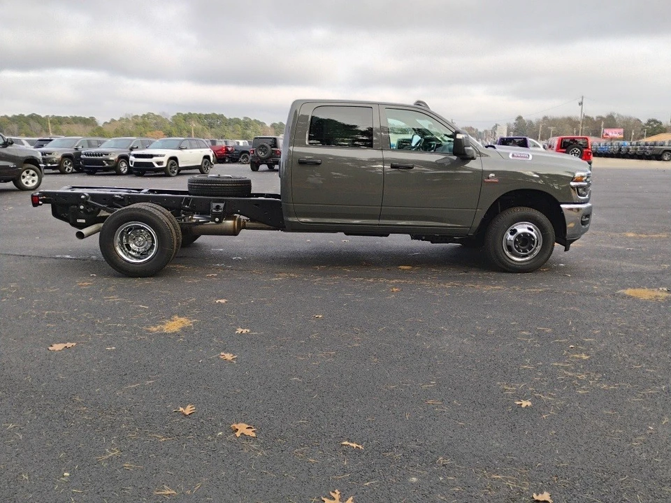 2026 Ram 3500 - Image 4 of 12