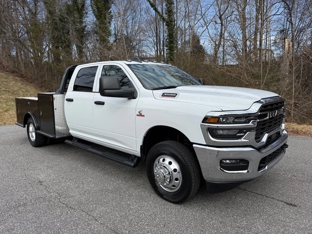 2026 Ram 3500 - Image 5 of 31