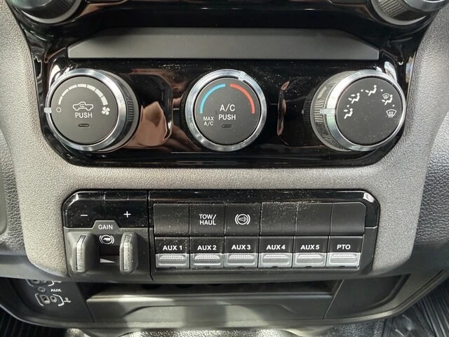 2026 Ram 3500 - Image 26 of 31