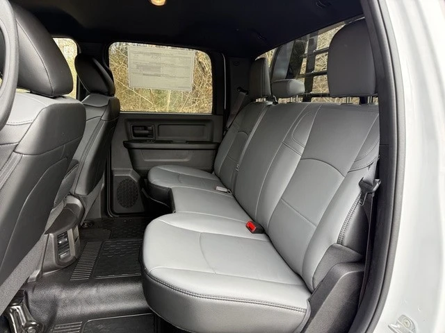 2026 Ram 3500 - Image 17 of 31