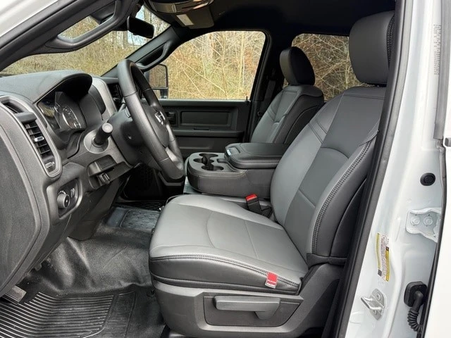 2026 Ram 3500 - Image 15 of 21
