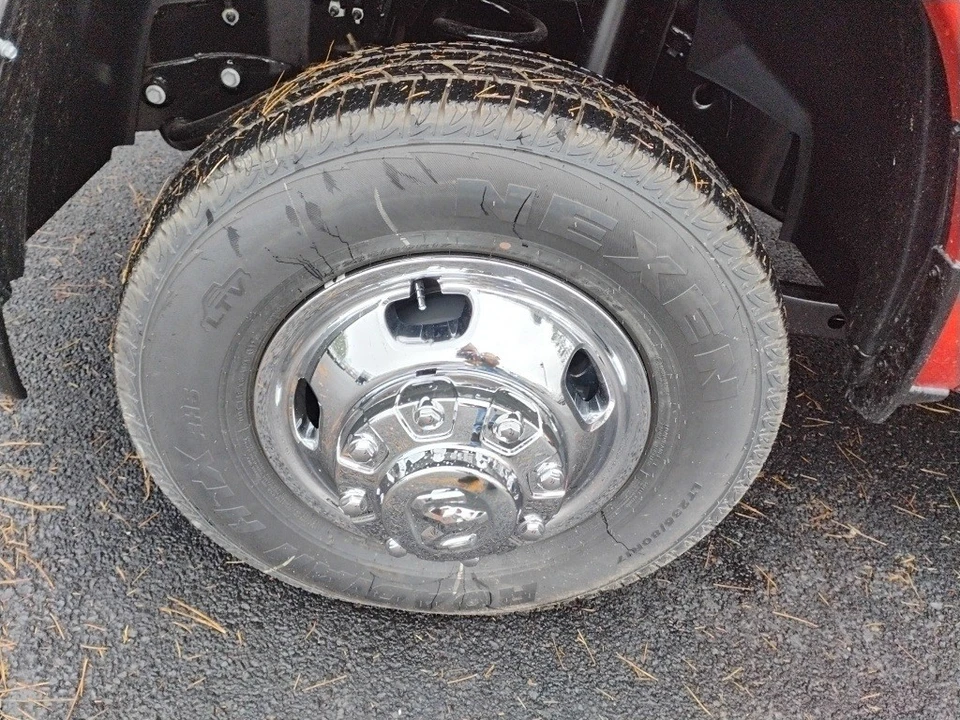 2026 Ram 3500 - Image 9 of 12