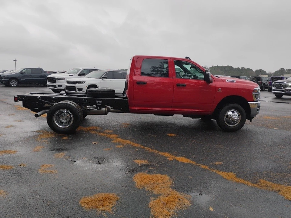 2026 Ram 3500 - Image 4 of 12