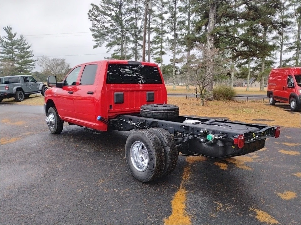 2026 Ram 3500 - Image 7 of 12