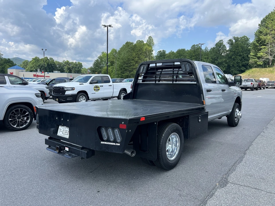 2026 Ram 3500 - Image 3 of 28