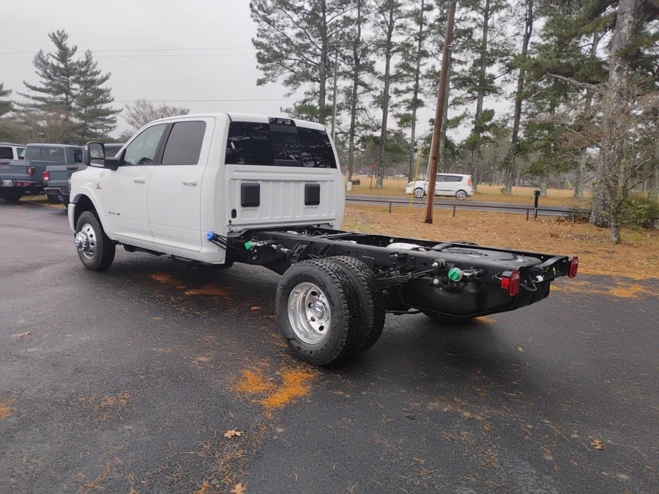 2026 Ram 3500 - Image 7 of 12
