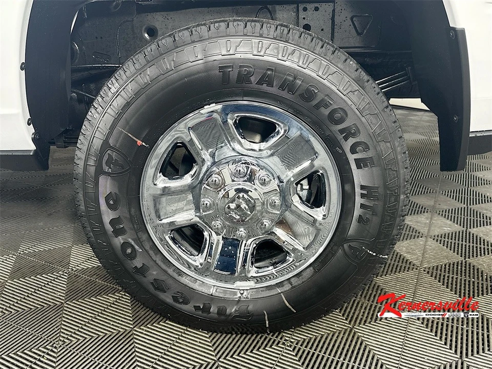 2026 Ram 3500 - Image 16 of 21