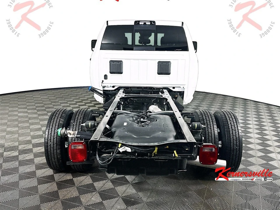 2026 Ram 3500 - Image 6 of 20