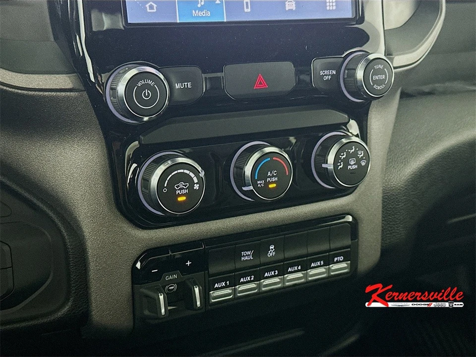 2026 Ram 3500 - Image 15 of 20
