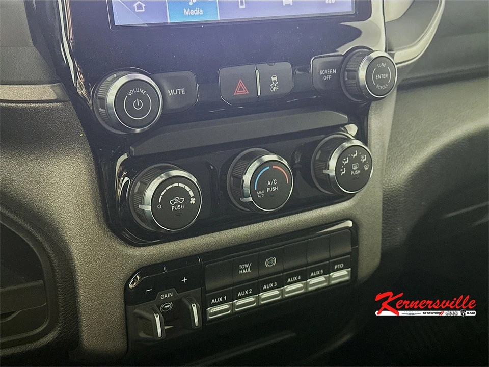 2026 Ram 3500 - Image 15 of 20