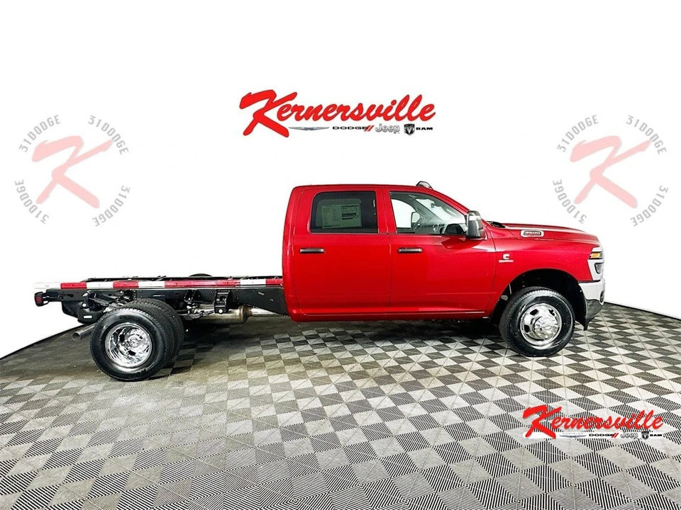 2026 Ram 3500 - Image 8 of 20
