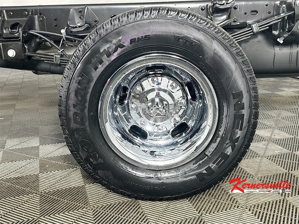2026 Ram 3500 - Image 17 of 21