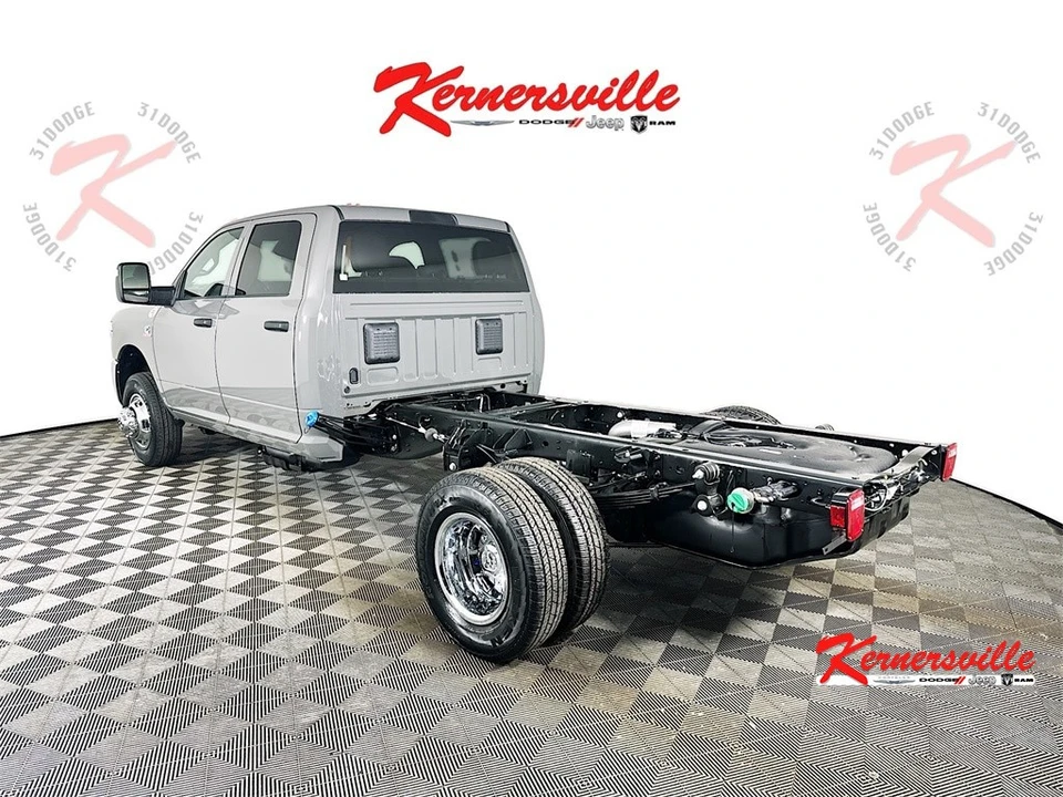 2026 Ram 3500 - Image 5 of 12