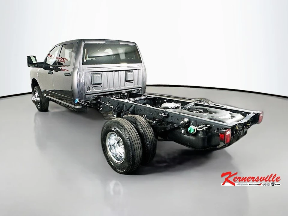 2026 Ram 3500 - Image 5 of 20
