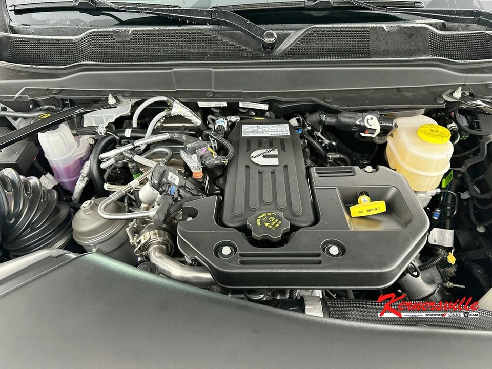 2026 Ram 3500 - Image 16 of 20