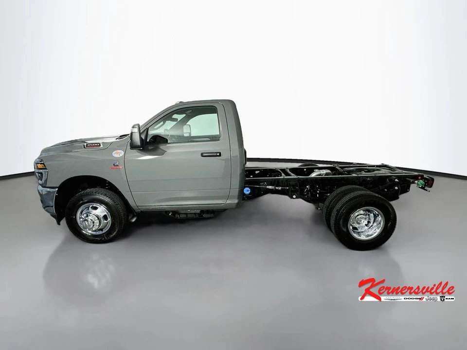 2026 Ram 3500 - Image 4 of 20