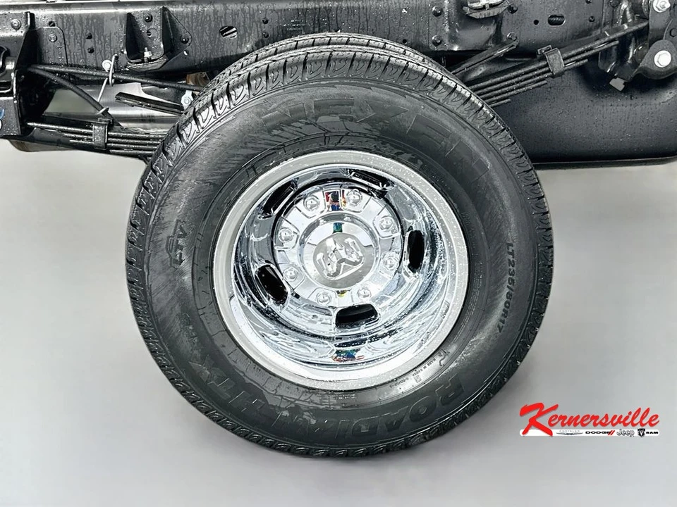 2026 Ram 3500 - Image 15 of 20