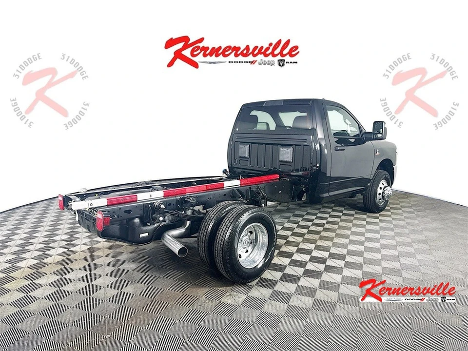 2026 Ram 3500 - Image 7 of 12