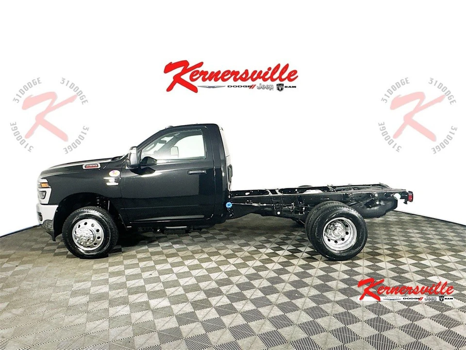2026 Ram 3500 - Image 4 of 12