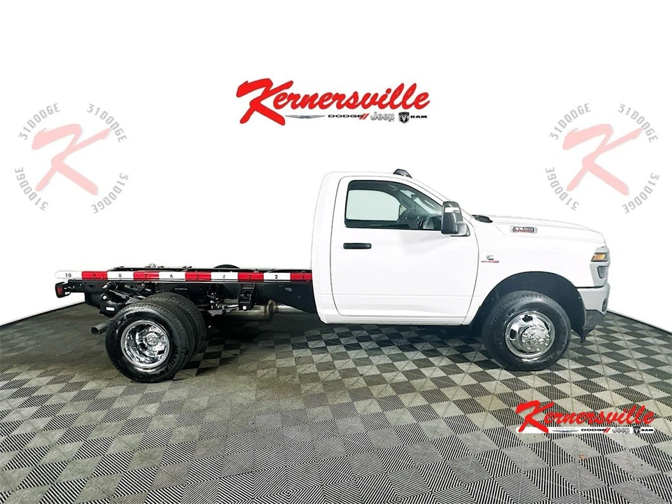 2026 Ram 3500 - Image 8 of 18
