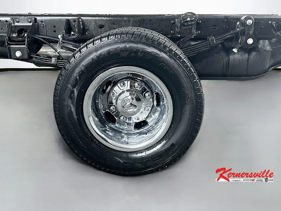 2026 Ram 3500 - Image 15 of 20