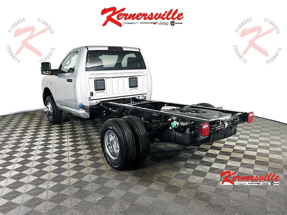 2026 Ram 3500 - Image 5 of 20