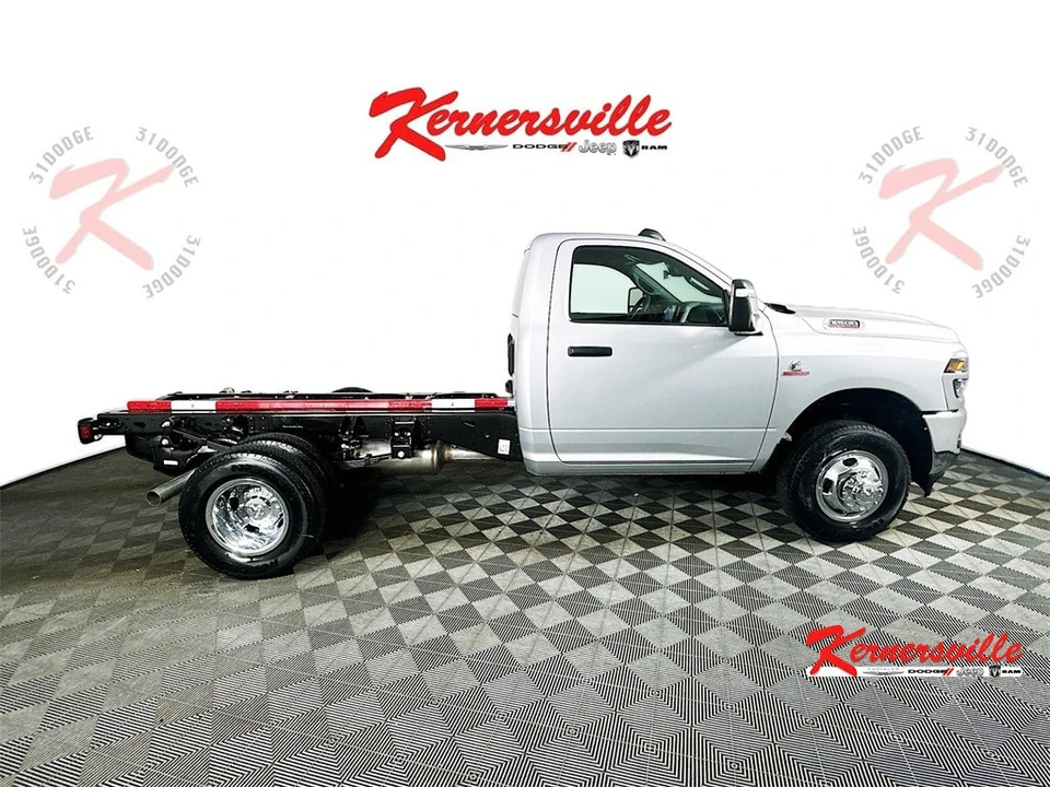 2026 Ram 3500 - Image 8 of 20