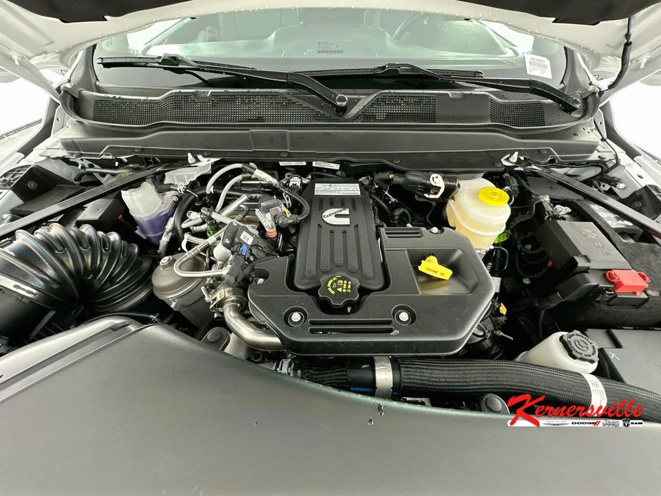 2026 Ram 3500 - Image 16 of 20