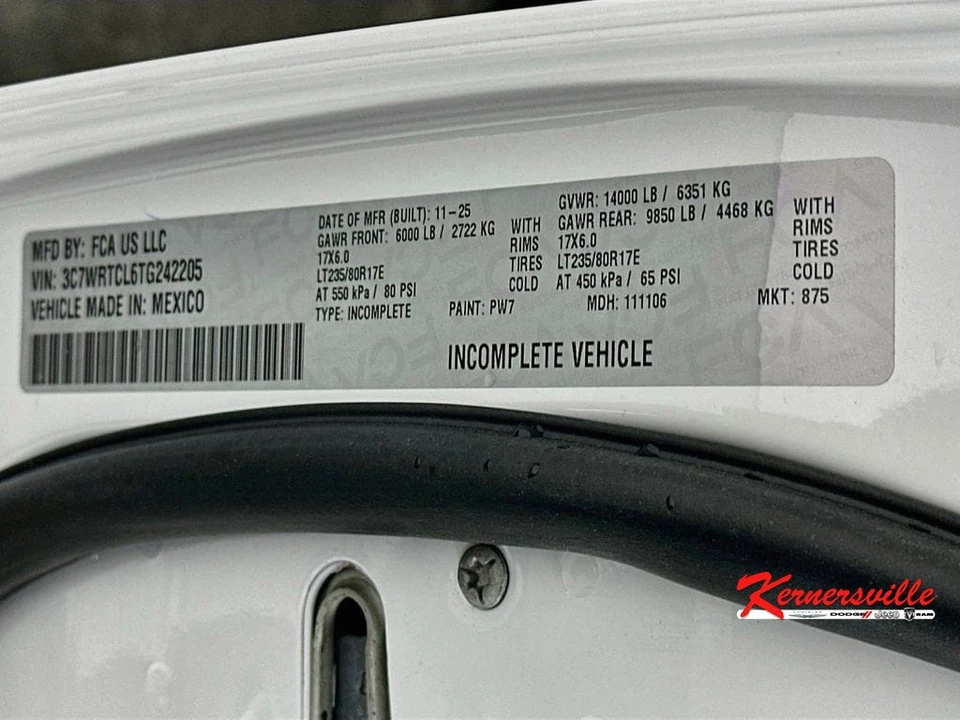 2026 Ram 3500 - Image 17 of 20