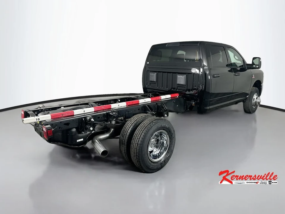 2026 Ram 3500 - Image 7 of 12