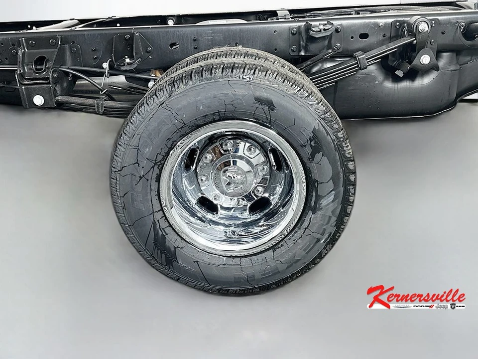 2026 Ram 3500 - Image 16 of 20