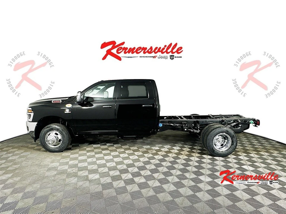 2026 Ram 3500 - Image 4 of 20